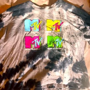 Tie - dye cropped shirt